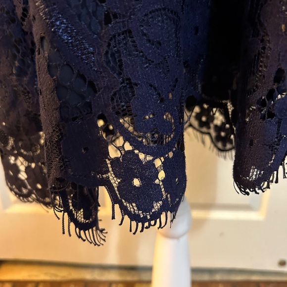 Francesca’s dark blue lace tunic size Large - Picture 2 of 5